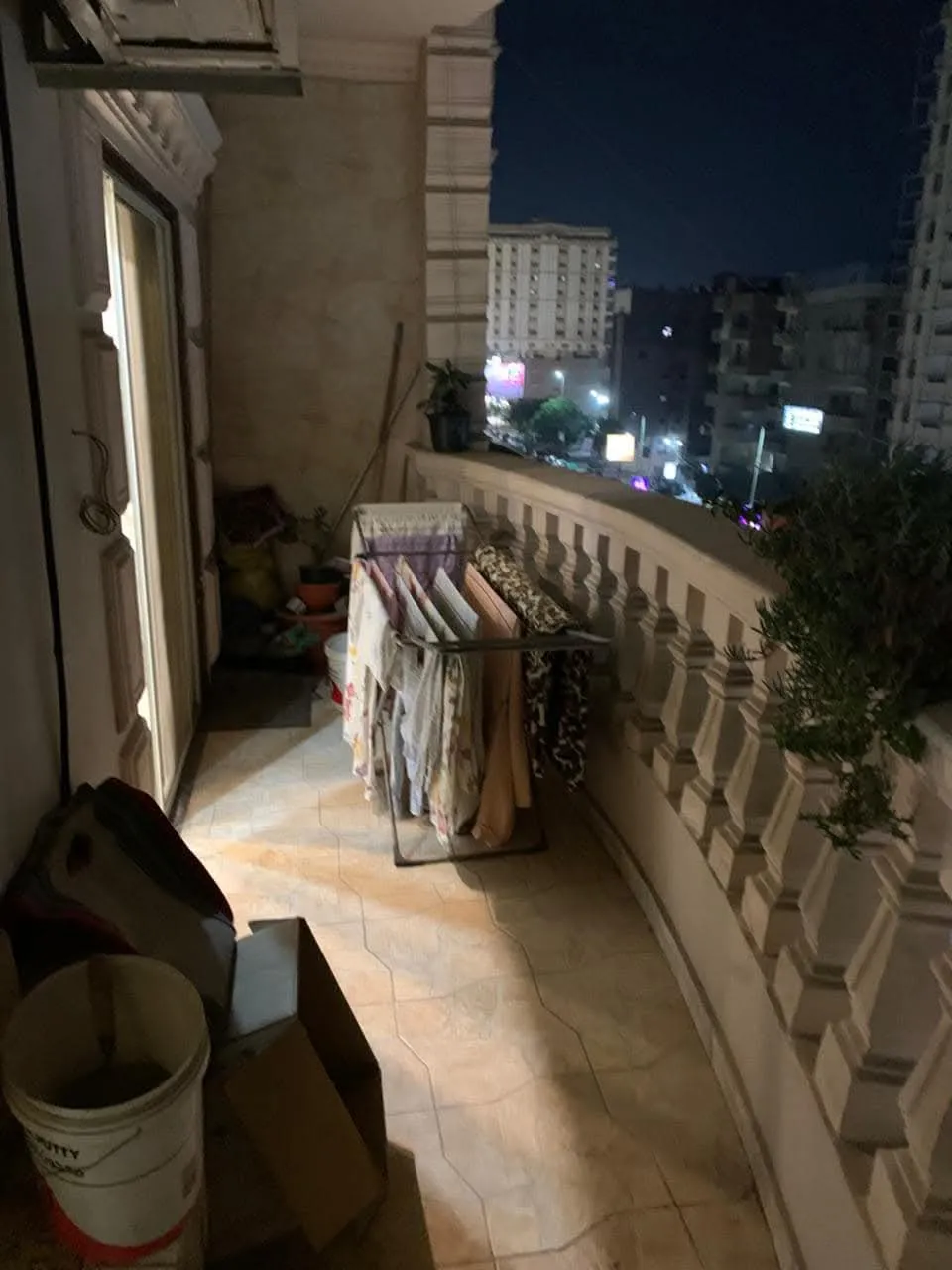 شقه للبيع