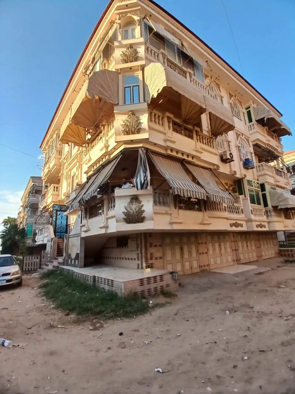 فيلا للبيع في راس البر