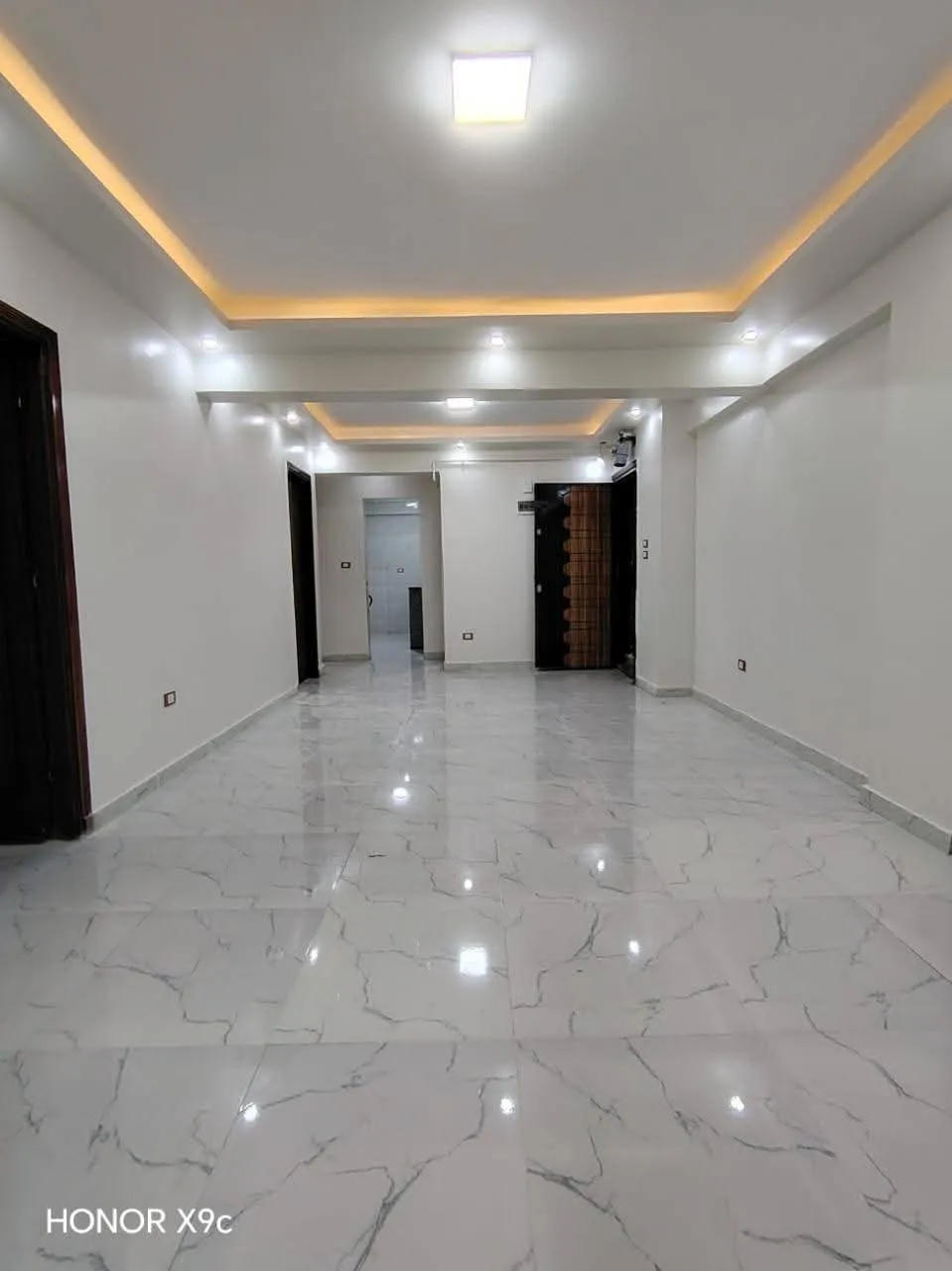 شقه للبيع ف البرنسيسه بجوار مسجد السلوى