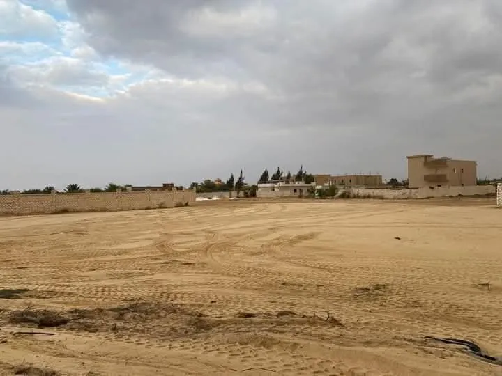 ارض للبيع