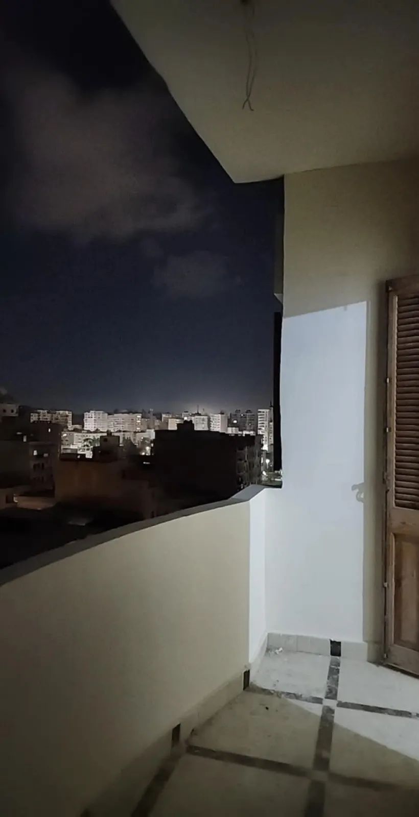 شقه للبيع مدينه المنصوره شارع المطافي الرئيسي