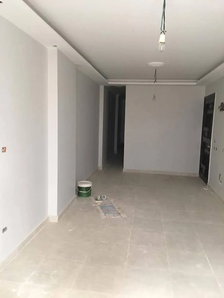 للبيع داخل كومباوند بسموحه أمام جرين بلازا