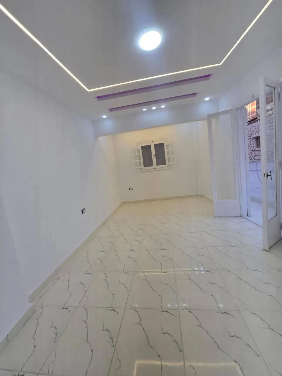 شقه للبيع ف البيطاش شارع عين شمس