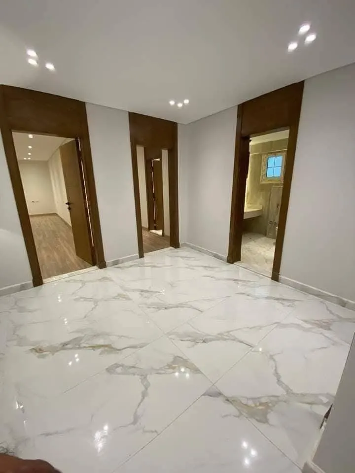 شقه للبيع في شارع جزيرة العرب