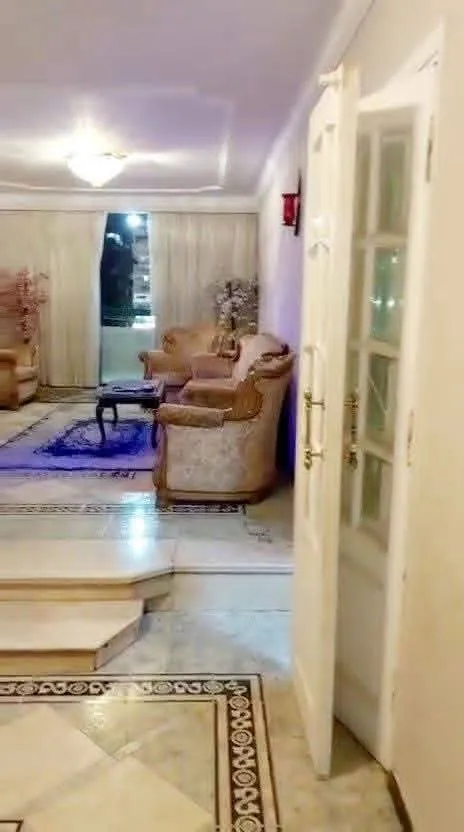 شقةمفروشه للايجار خطوات من اول عباس العقاد مدينه نصر