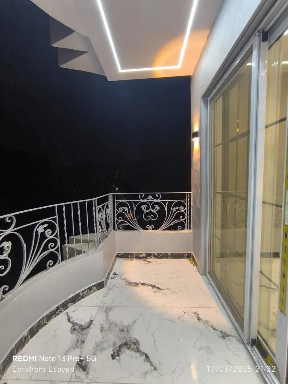 Apartment For Sale in Hadayek Al Ahram