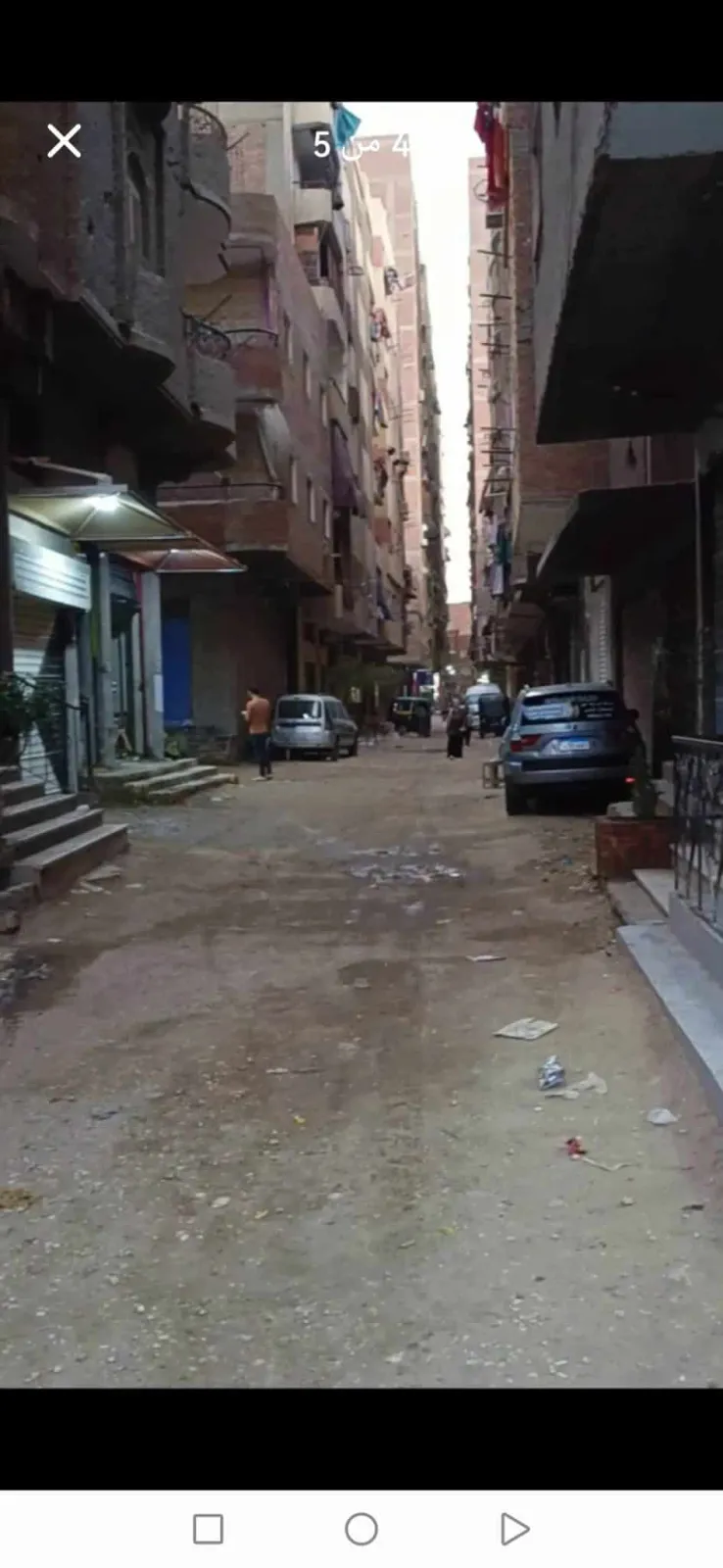 محل واميز محل بثلاث ابواب ناصيه علي شارع العمائر