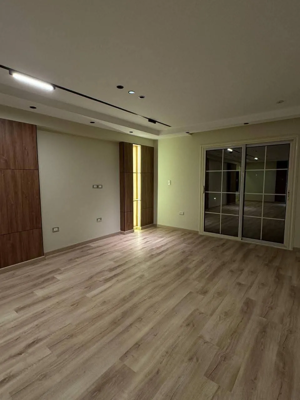 Apartment For Sale in Hadayek Al Ahram