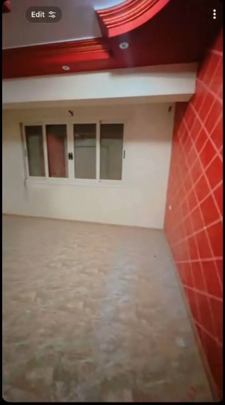 شقةللبيع في تقسيم شادي عماره مكونه من ٦ ادواربالمنيا