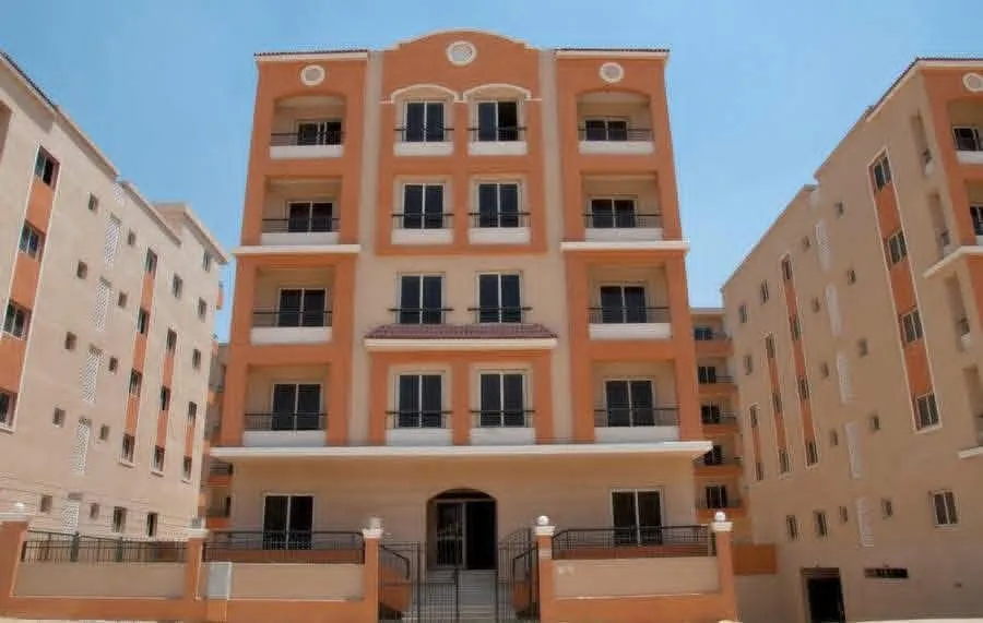 لسرعه البيع شقةاستلام فوري في ارض المخابرات حدايق اكتوبر