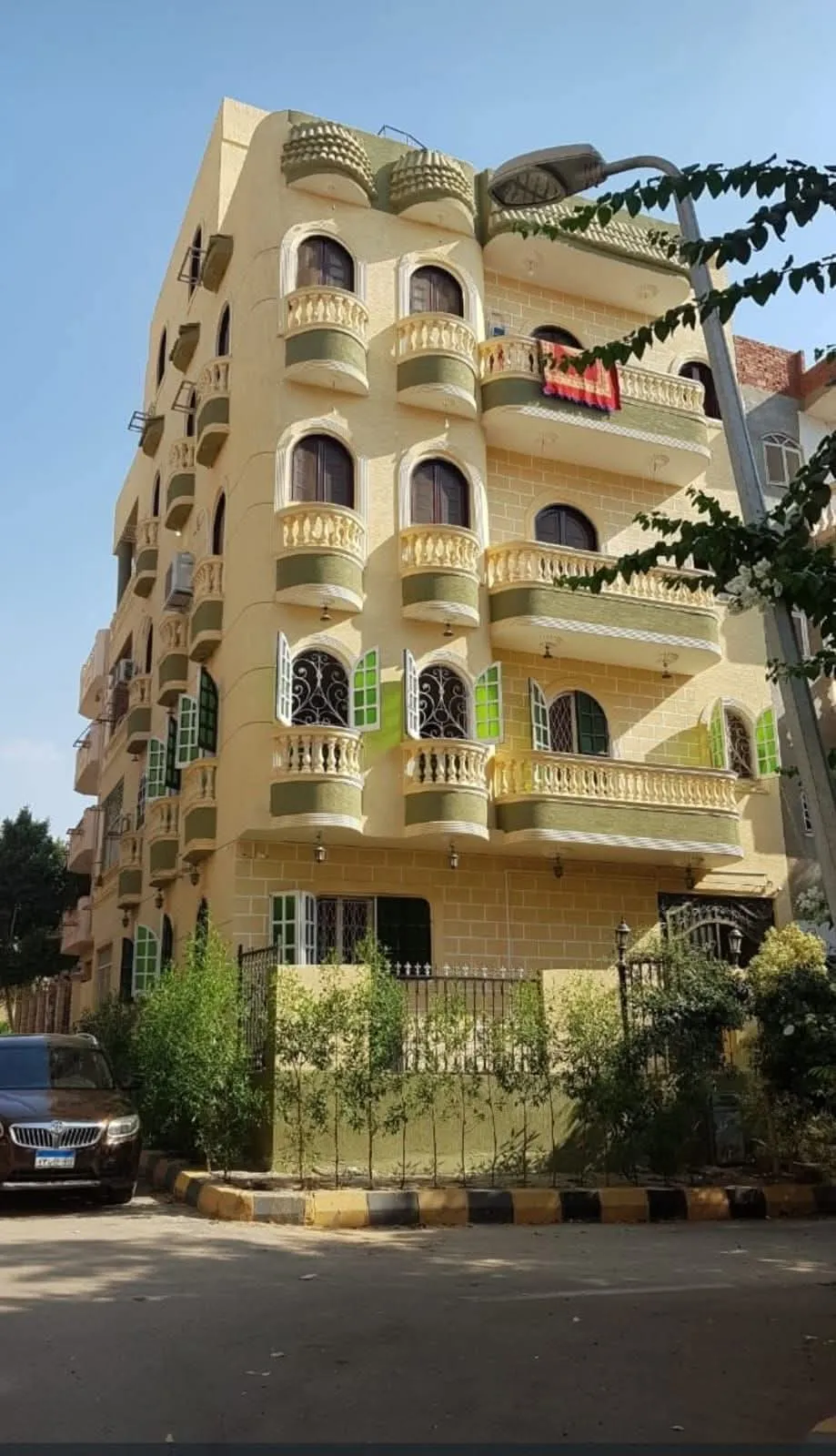 🏡 الحي الاول محليه12🏡 عماره للبيع 160 م بالعبور الجديده